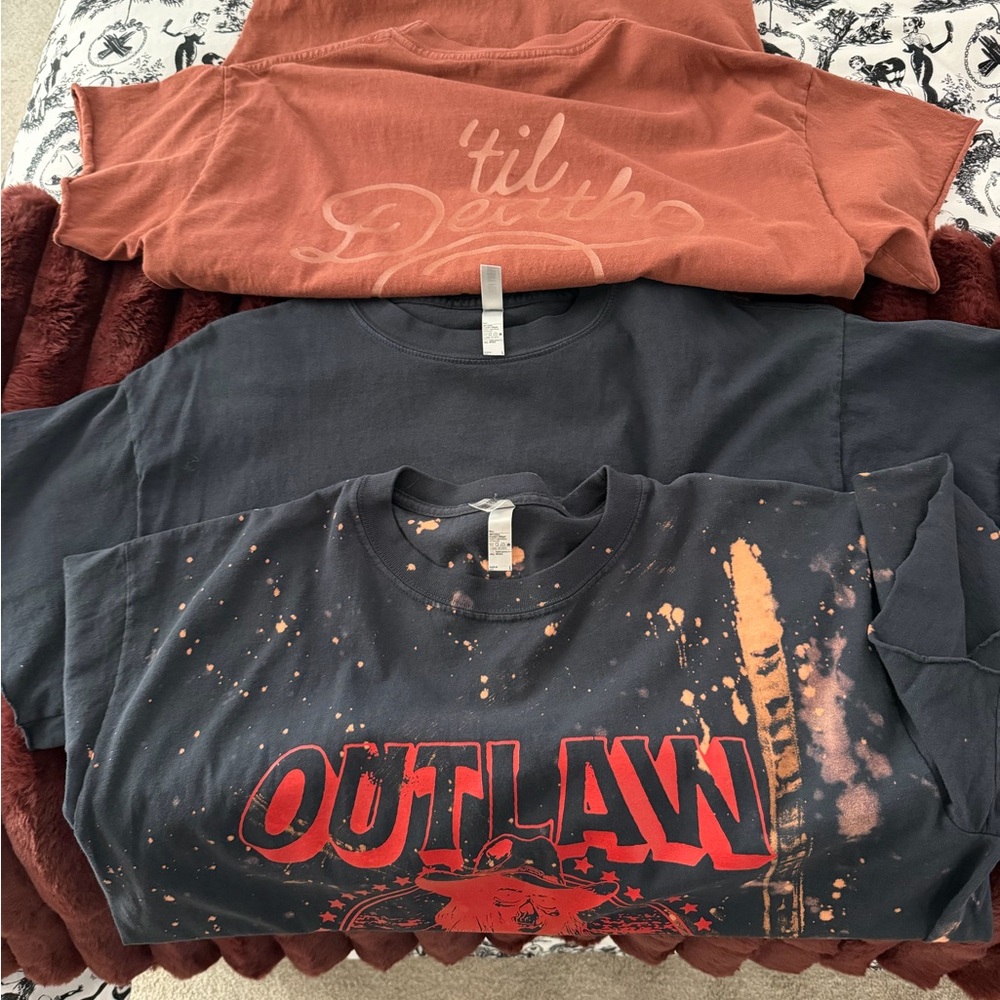 3 Penny Forever Side Slit Tees-Large